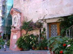 Xtrallusion photo gallery of Italy. Photos, pictures, images and photographs of the Italian Rivieras, the Italian Lakes, the Italian Alps, the Cinque Terre, the Amalfi coast and some of the most beautiful corners of Italy. Plus photos of Italian cities such as Pisa, Milan, Genoa and Rome.